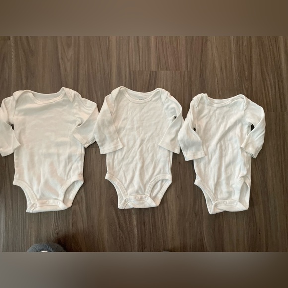 Carter's White Baby Gender Neutral Bodysuits Set of 3 size 3M - Picture 4 of 5